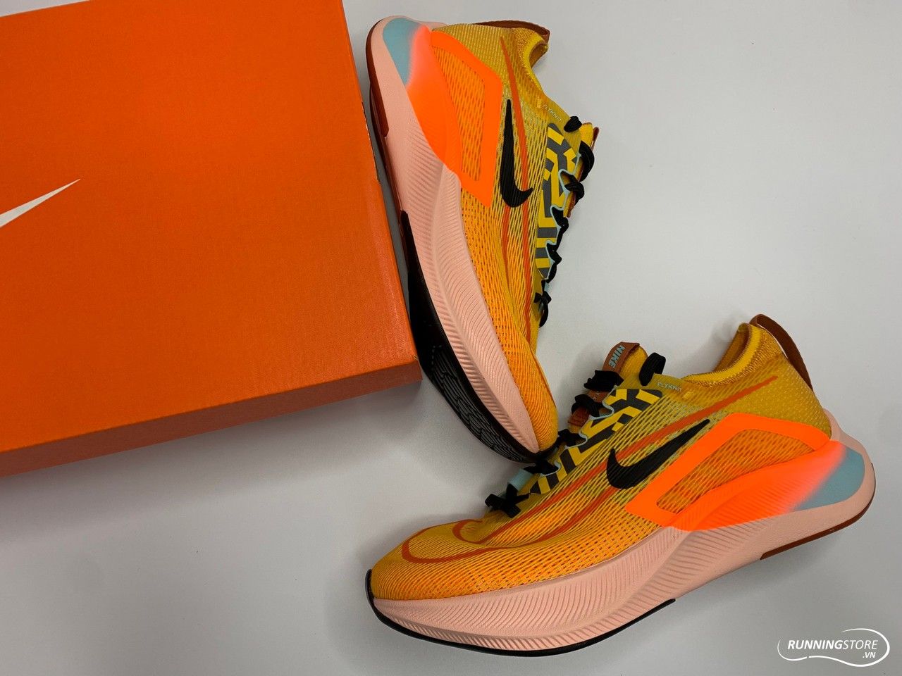 Nike Zoom Fly 4 - University Gold/Amarillo/Magma Orange - DO2421-739