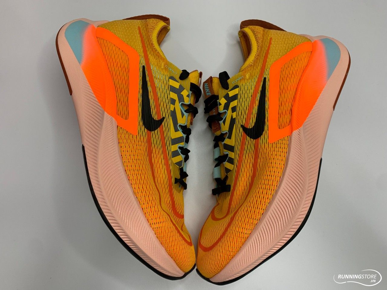 Nike Zoom Fly 4 - University Gold/Amarillo/Magma Orange - DO2421-739