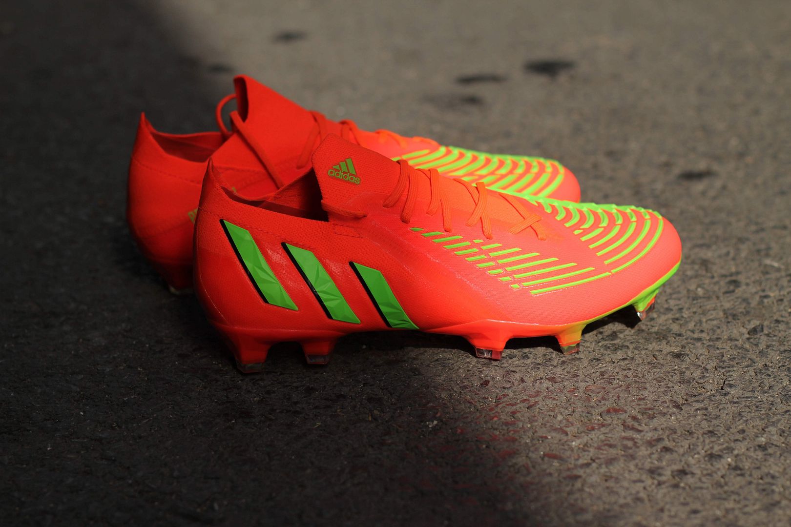 Adidas Predator Edge .1 L FG Game data màu đỏ cam – GW1024