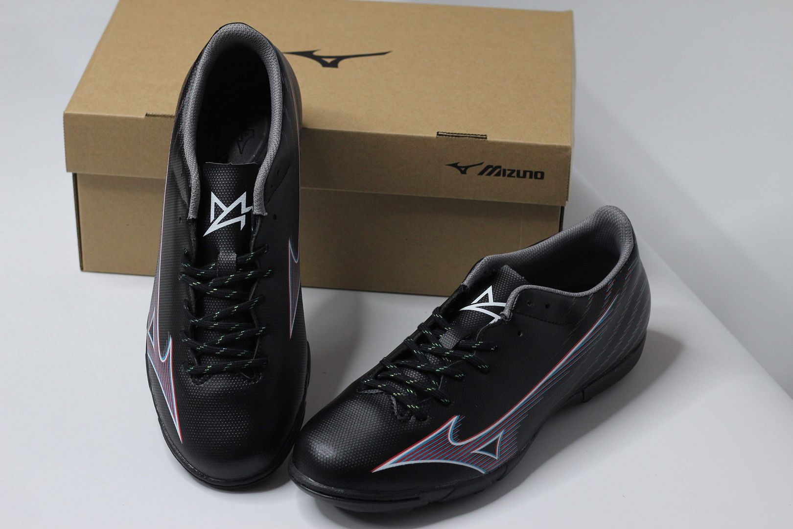 Mizuno α Alpha Select AS TF màu đen bạc - P1GD236501