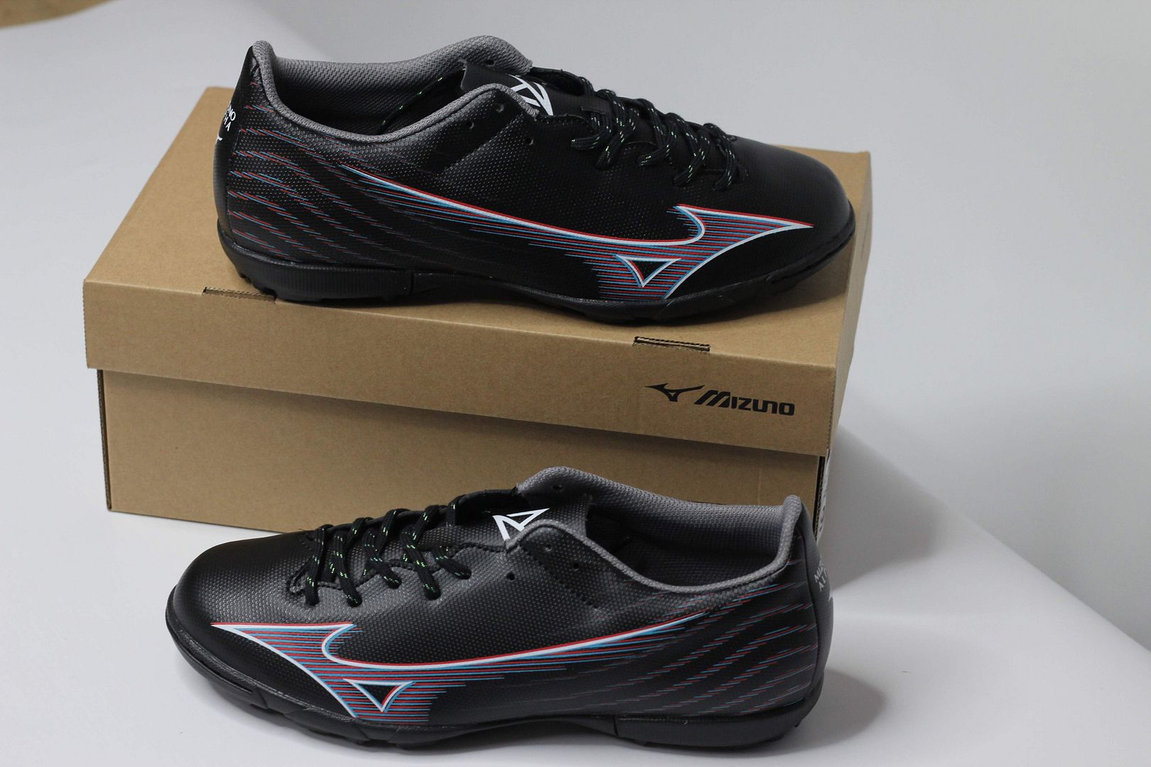Mizuno α Alpha Select AS TF màu đen bạc - P1GD236501