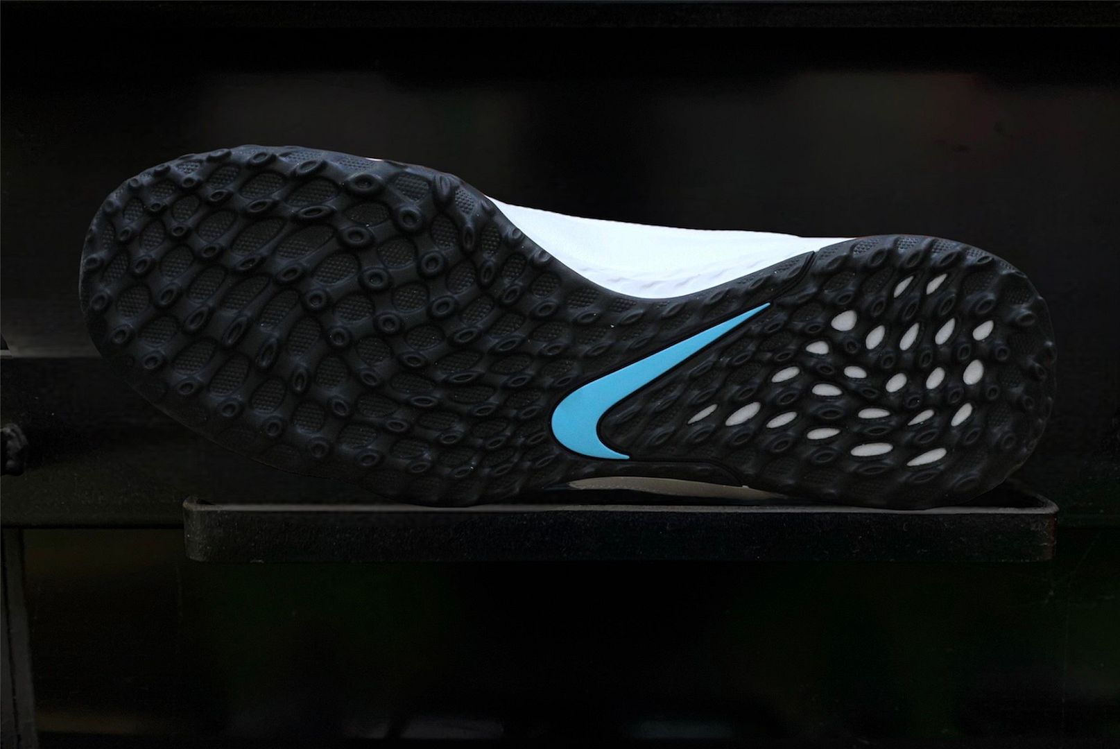 Nike Tiempo Legend 9 Pro TF Blast Pack màu trắng xanh – DA1192-146
