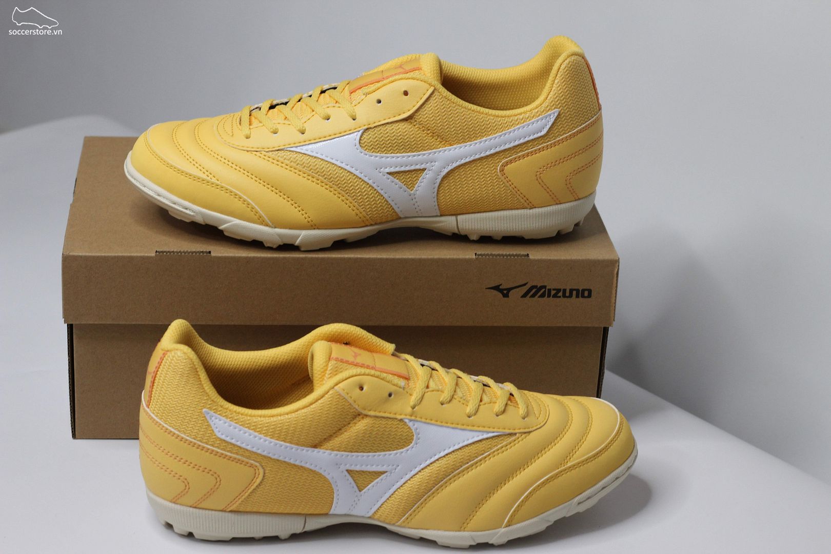 Mizuno Morelia Sala Club TF màu vàng cúc vạn thọ Q1GB230372