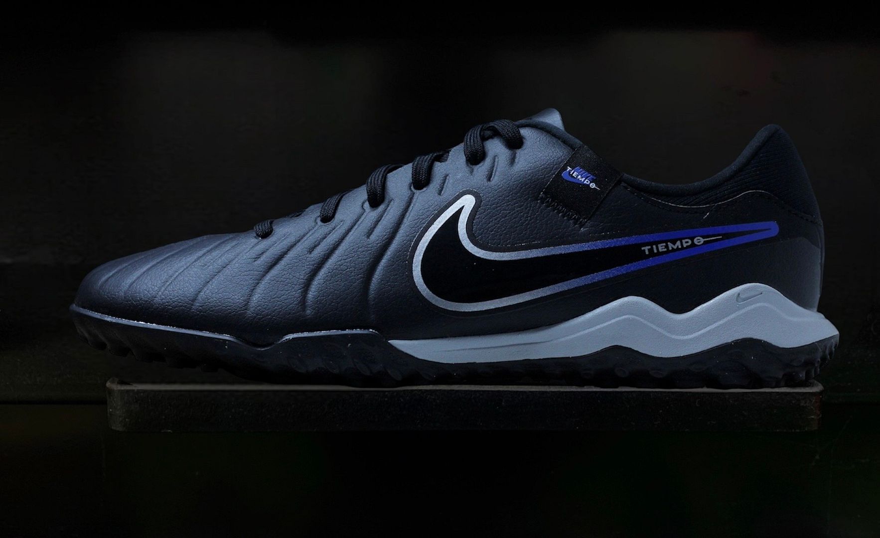 Nike Tiempo Legend 10 Academy TF Shadow pack màu đen trắng DV4342-040