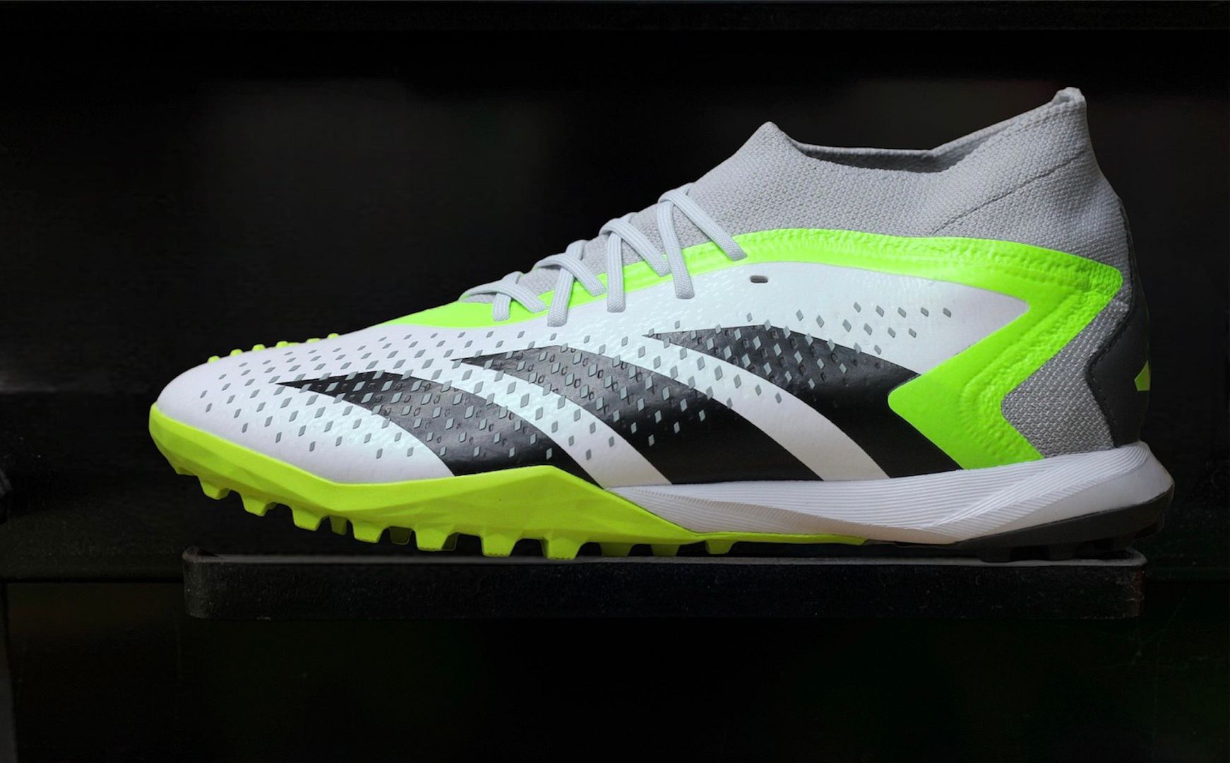 Adidas Predator Accuracy .1 TF Crazyrush pack màu trắng đế xanh GZ0009
