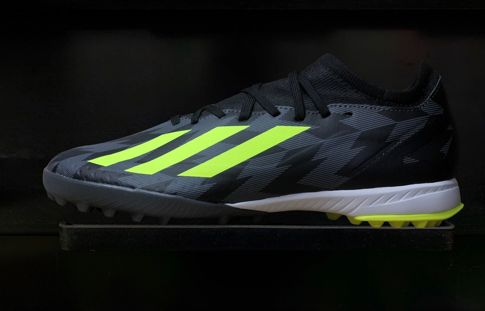 Adidas X Crazyfast .3 TF màu đen xám/xanh chuối IG0767