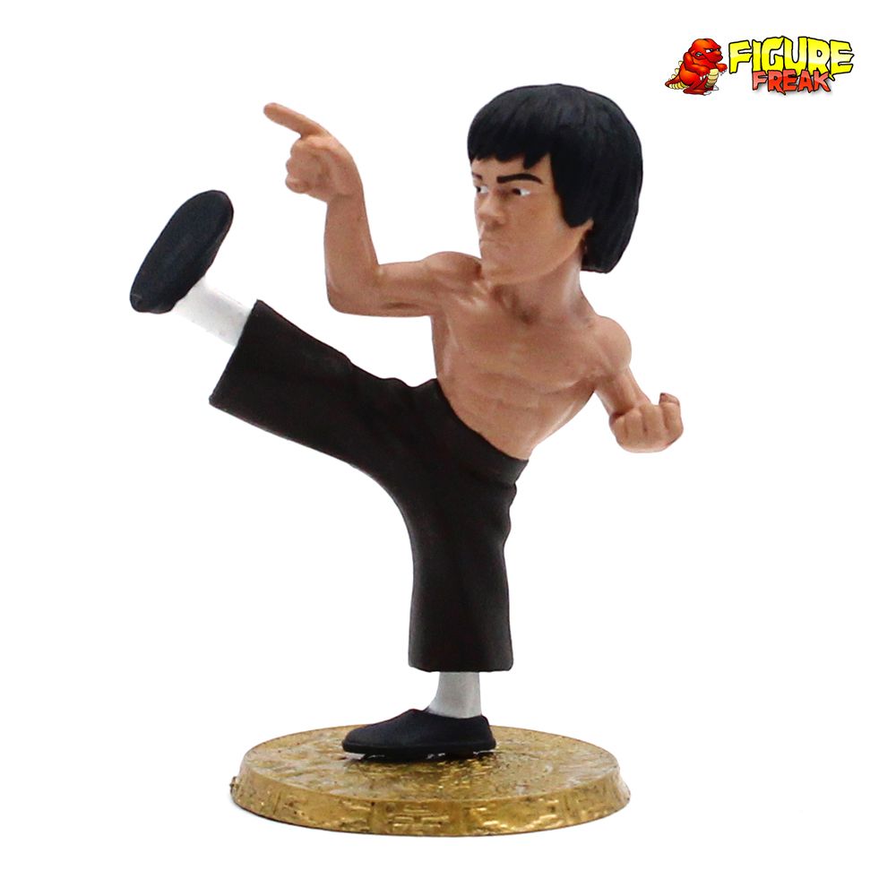 D-Formz_Bruce_Lee_Kicking.JPG