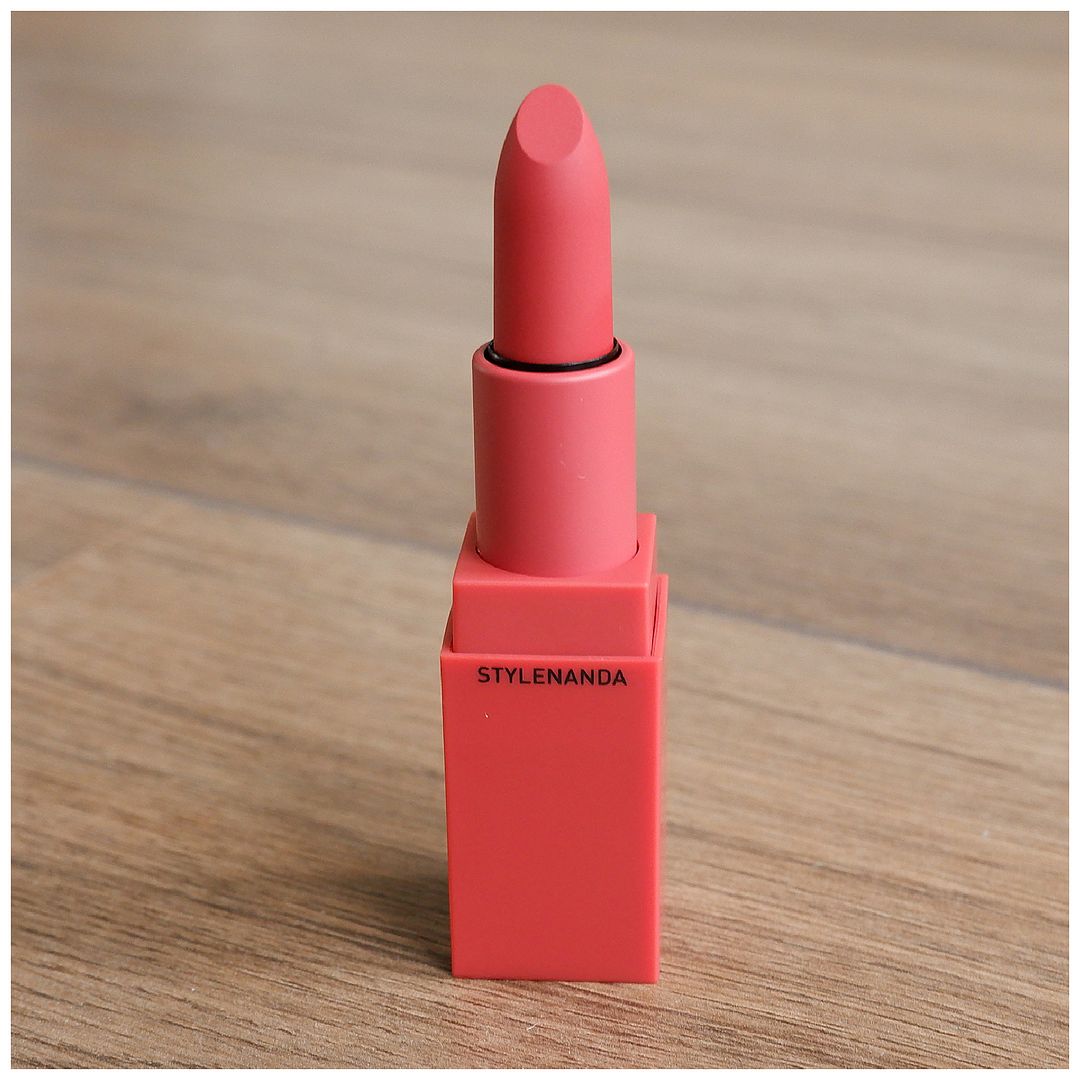 3ce mood recipe 2 matte lip colour lipstick review swatch mellow flower makeup look application fair skin dry skin 3ce mood recipe 2 matte lip colour lipstick review swatch mellow flower makeup look application fair skin dry skin
