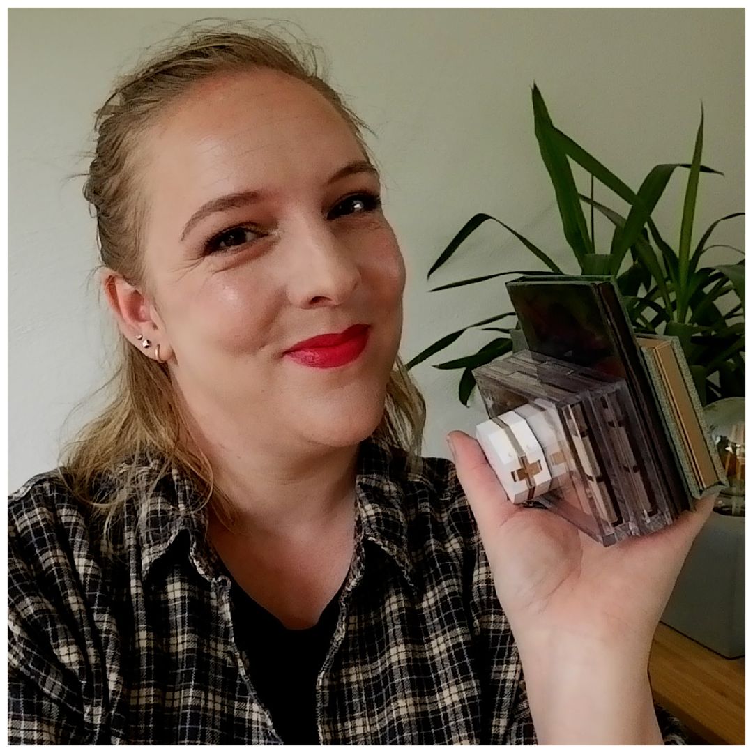 Floating In Dreams Reviews Makeup Fashion Everyday Beauty Made Sense 5 Palette Review 9402