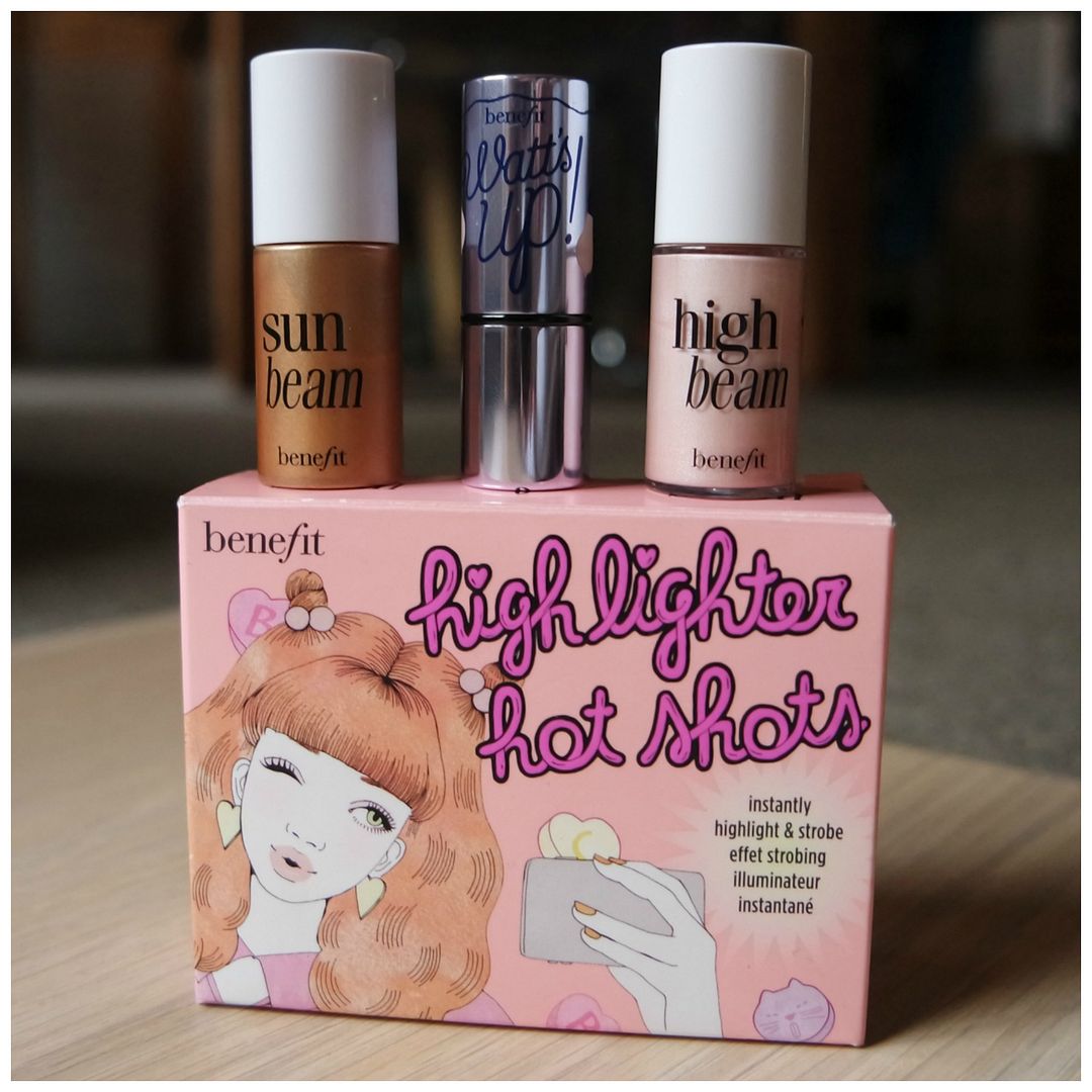 Benefit highligher mini review swatch makeup look sunbeam highbeam watts up Benefit highligher mini review swatch makeup look sunbeam highbeam watts up