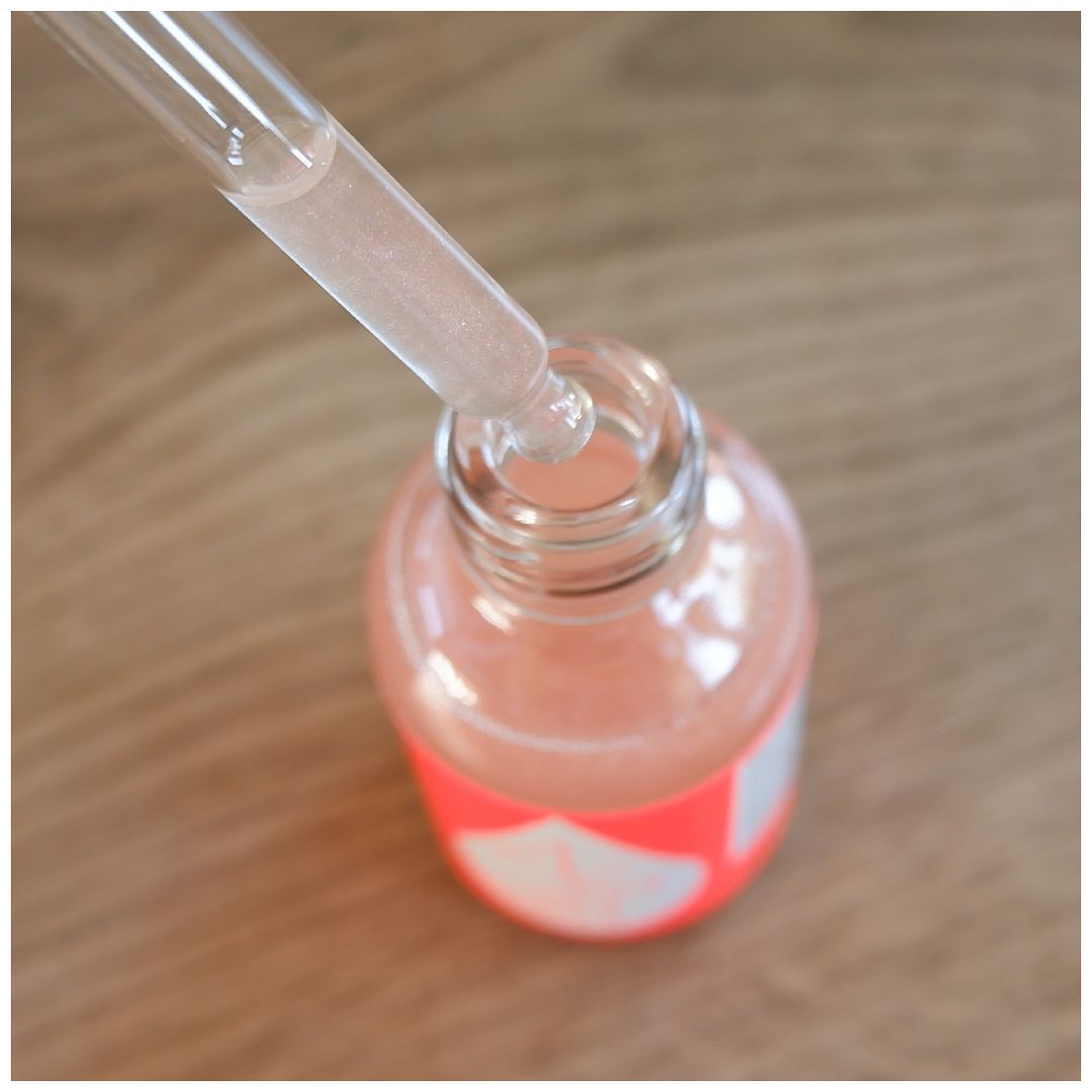 catrice glow beautifying face oil 4 oils jojoba almond argan rose review swatch application fair skin dry skin primer catrice glow beautifying face oil 4 oils jojoba almond argan rose review swatch application fair skin dry skin primer