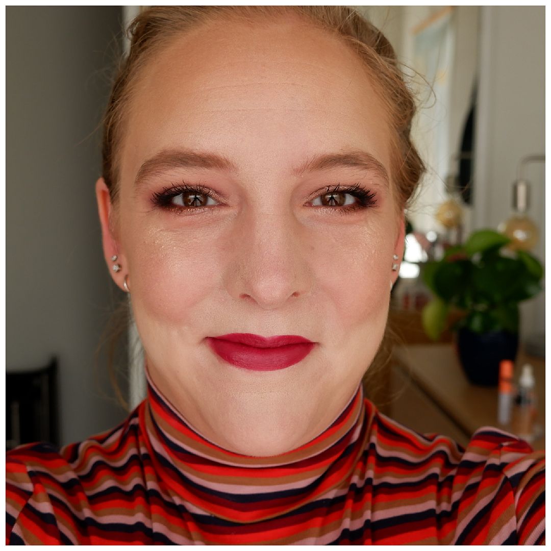 catrice shake fix and glow setting spray fixing spray makeup review swatch fair skin dry skin catrice shake fix and glow setting spray fixing spray makeup review swatch fair skin dry skin