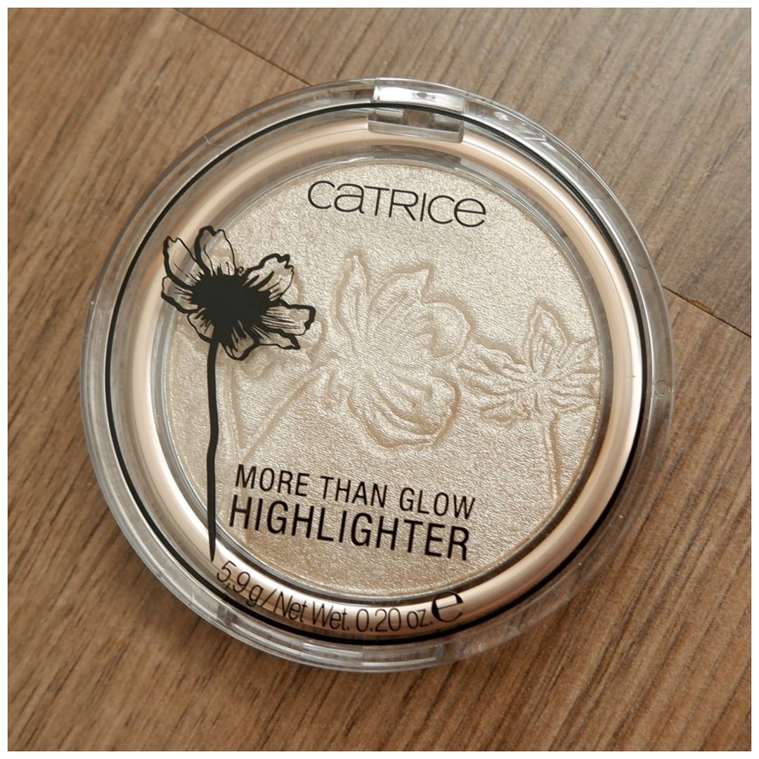 catrice more than glow highlighter review swatch makeup look fair skin 010 ultimate platinum glaze catrice more than glow highlighter review swatch makeup look fair skin 010 ultimate platinum glaze