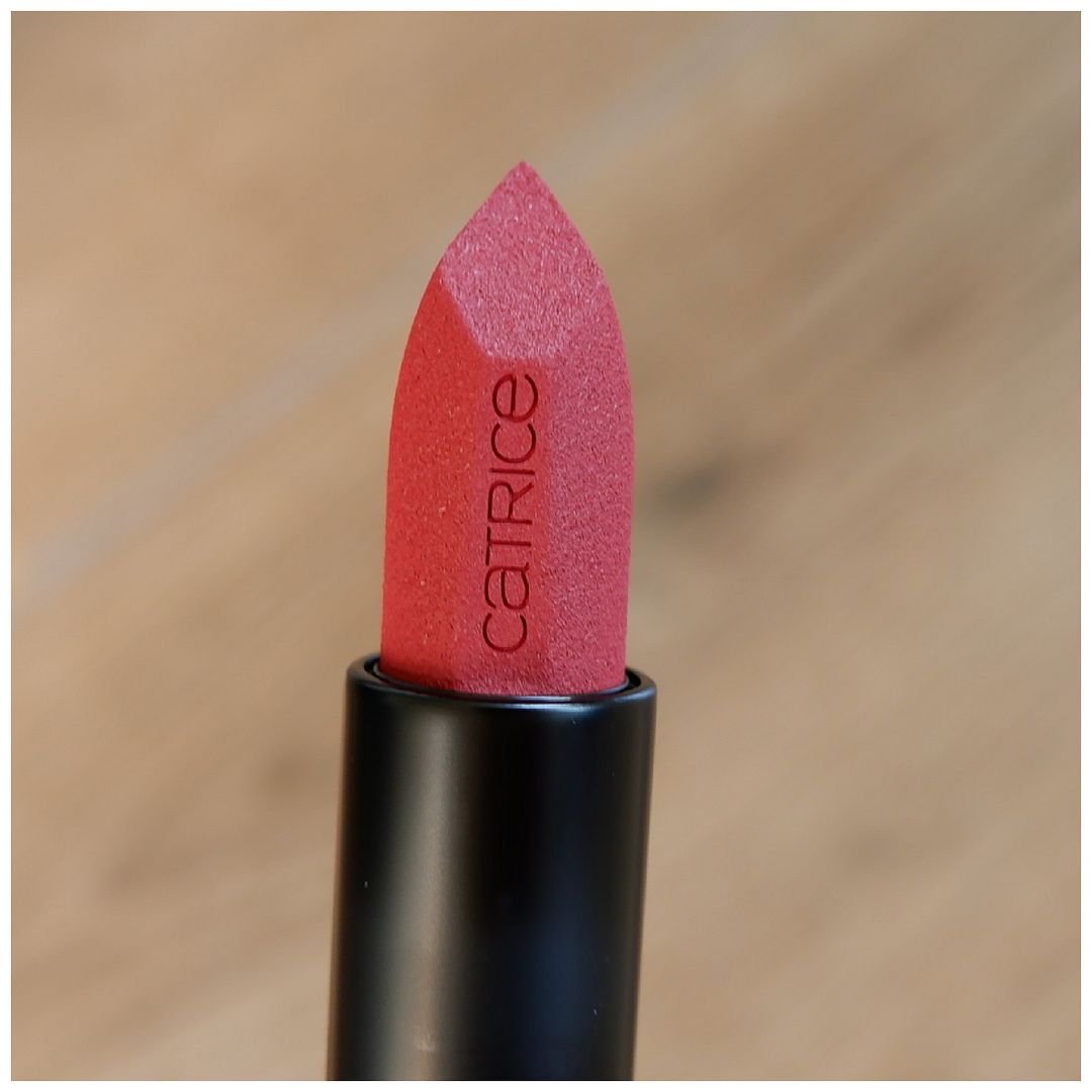 Catrice Demi Matt lipstick 110 REDefine Love review swatch makeup look lipswatch fair skin Catrice Demi Matt lipstick 110 REDefine Love review swatch makeup look lipswatch fair skin