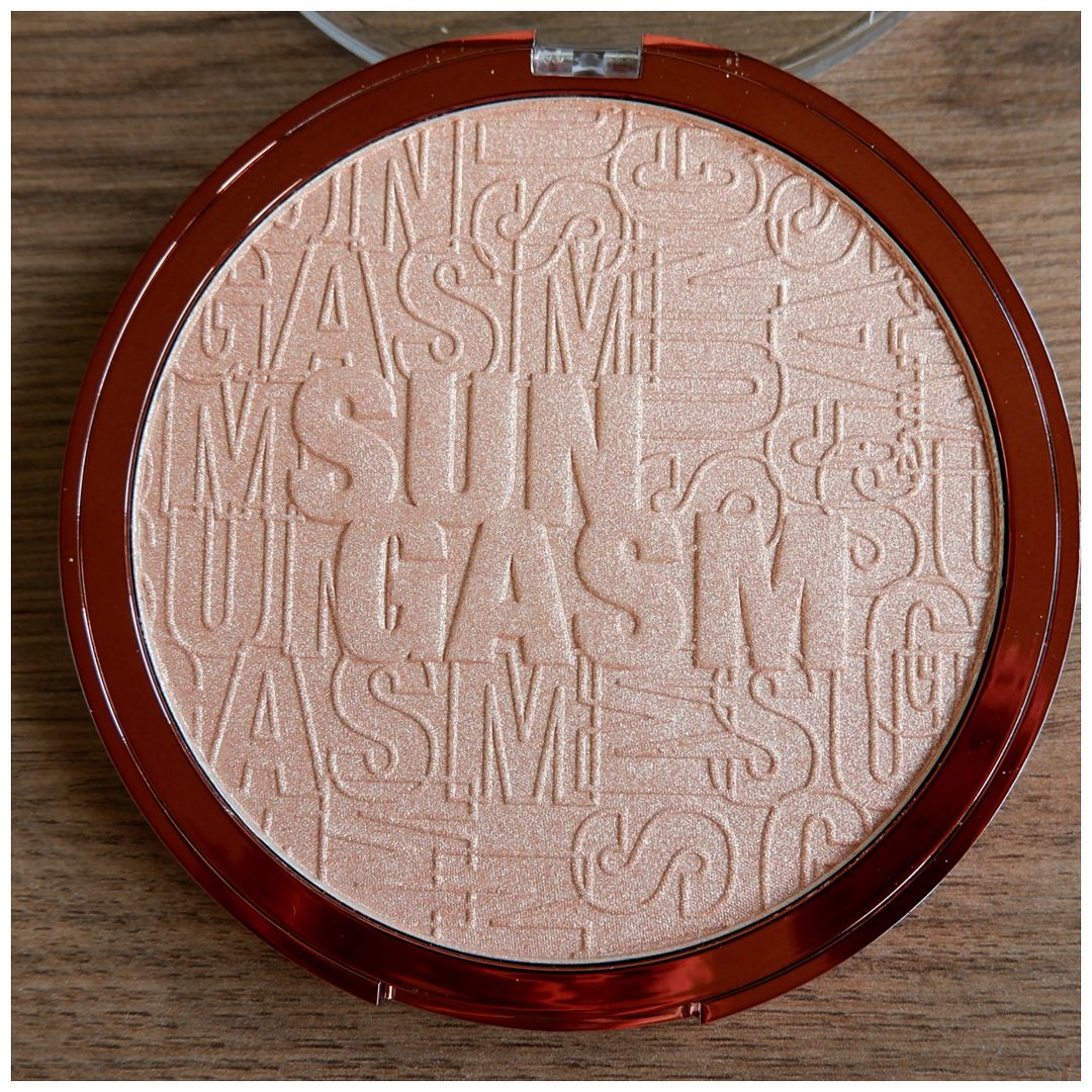 catrice sungasm limited edition collection review swatch bronzer primer highlighter setting spray catrice sungasm limited edition collection review swatch bronzer primer highlighter setting spray