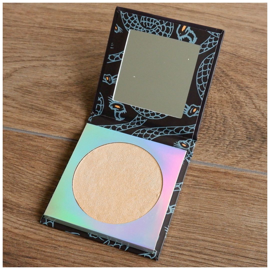 colourpop villains hades highlighter supershock review swatch everybody's got a weakness makeup look fair skin colourpop villains hades highlighter supershock review swatch everybody's got a weakness makeup look fair skin
