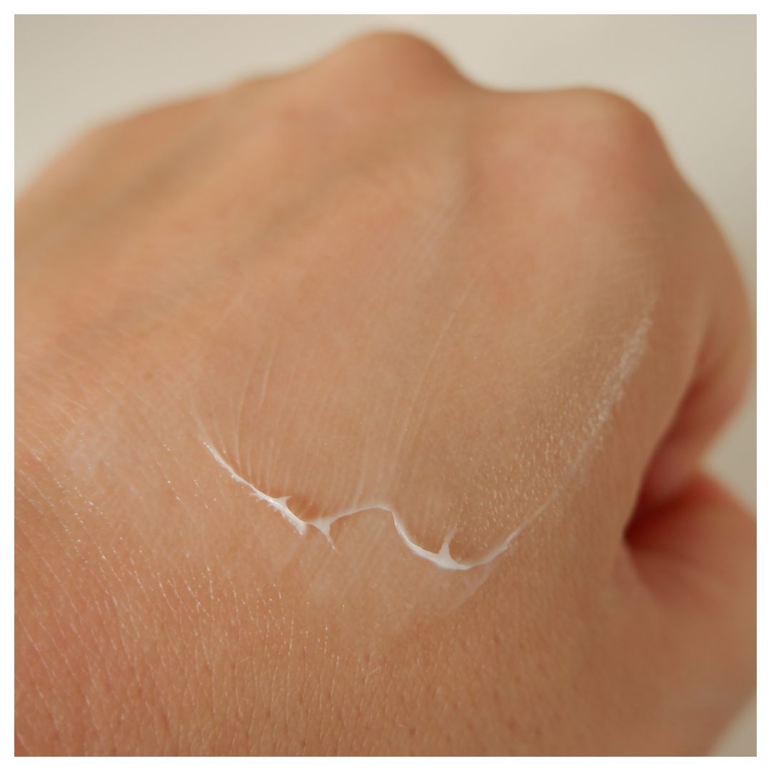 cosrx balancium comfort ceramide cream review swatch skincare dry skin sensitive skin