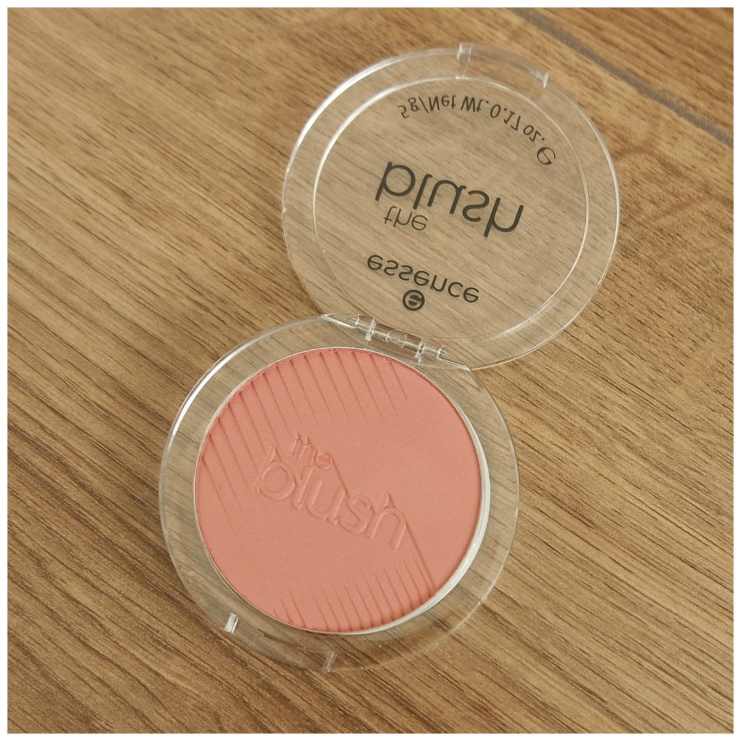 essence the blush 10 befitting review swatch makeup look essence the blush 10 befitting review swatch makeup look
