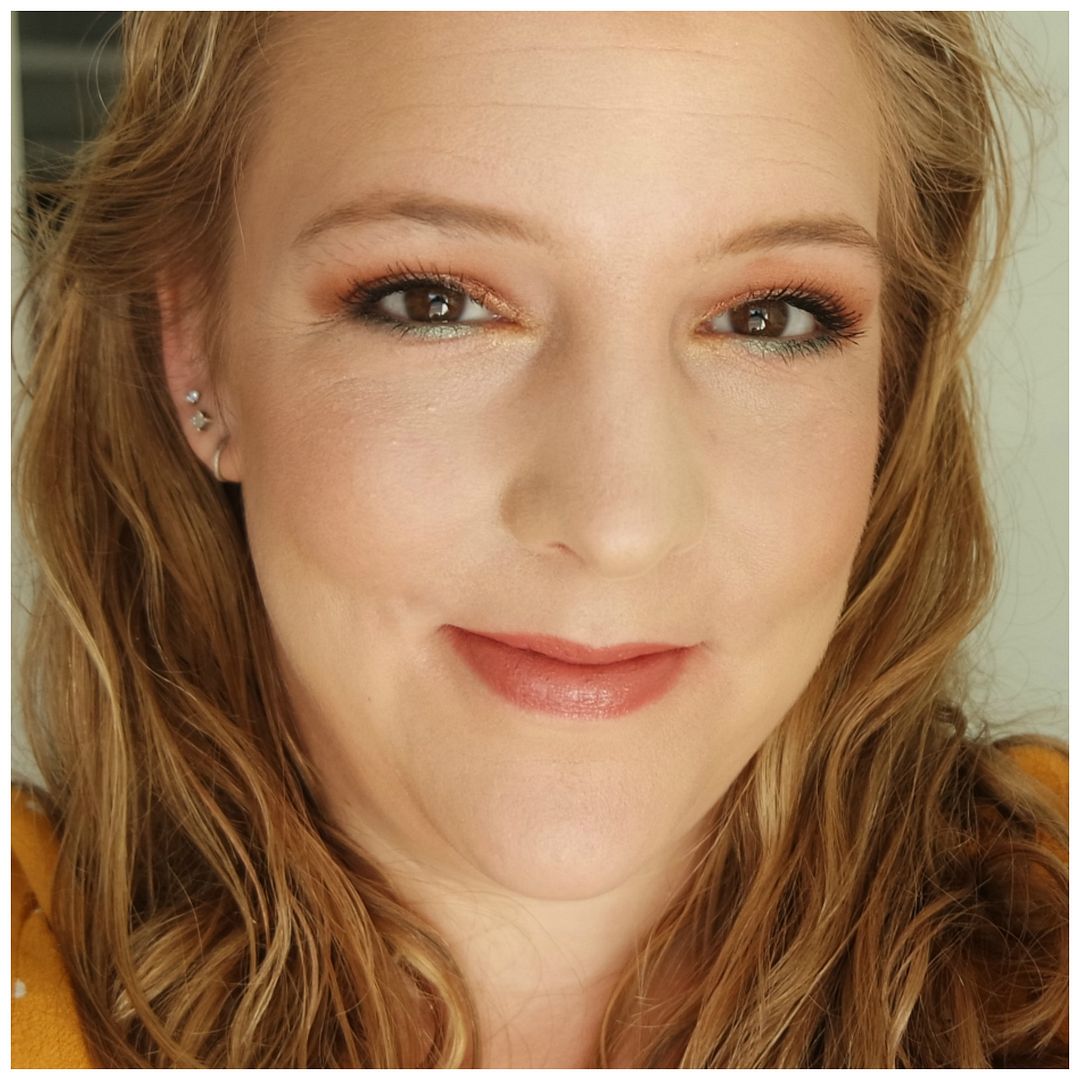 essence the blush 10 befitting review swatch makeup look essence the blush 10 befitting review swatch makeup look