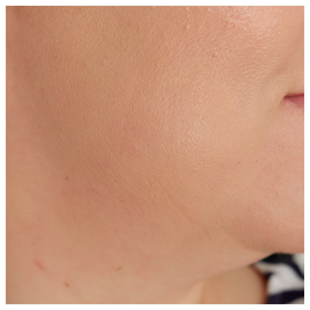 essence skin tint foundation review swatch makeup look application drugstore 10 fair skin essence skin tint foundation review swatch makeup look application drugstore 10 fair skin