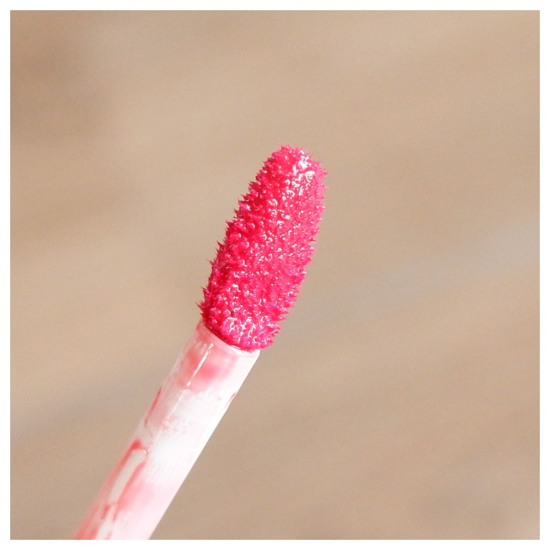 fenty beauty poutsicle lip stain review swatch makeup look application strawberry sangria fair skin