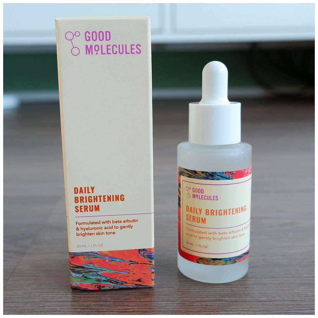 FLOATING IN DREAMS Reviews . Makeup . Fashion . everyday beauty made