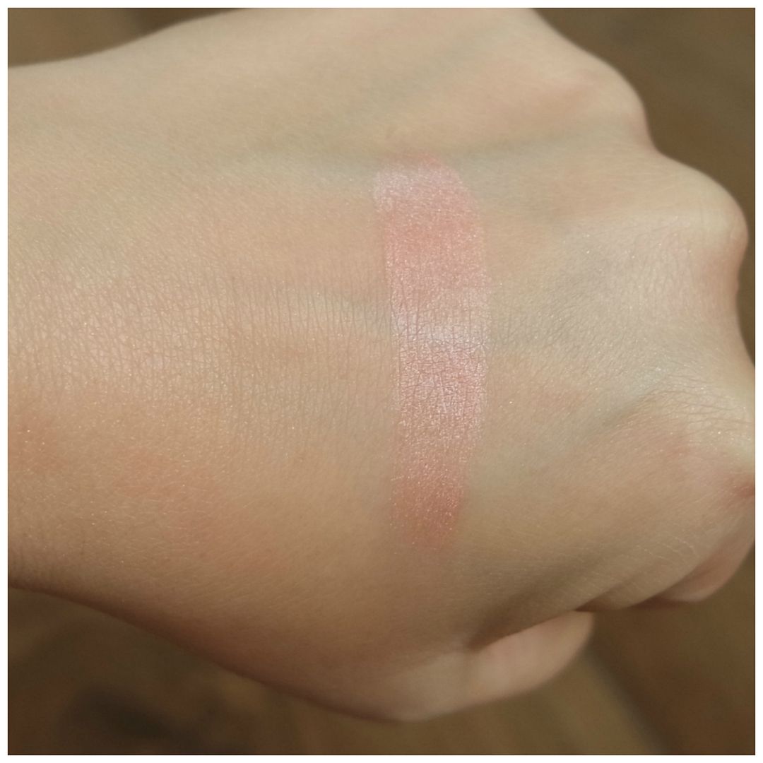 hourglass ambient strobe lighting blush review swatch makeup look incandescent electra