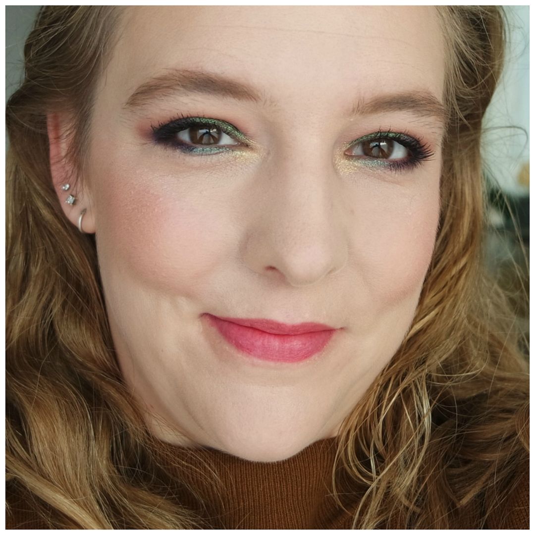 hourglass ambient strobe lighting blush review swatch makeup look incandescent electra