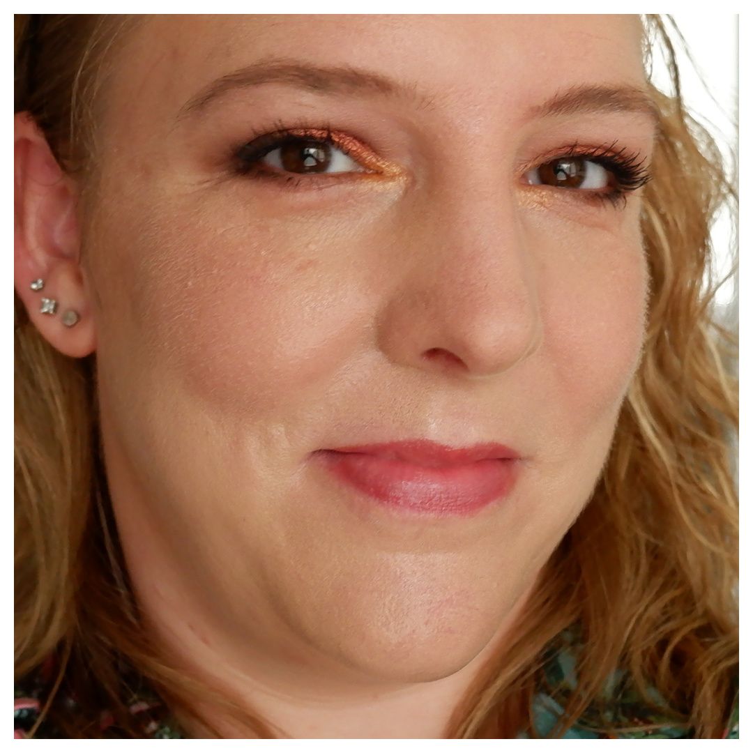 jones road miracle balm tawny review swatch makeup look application fair skin dry skin mature skin