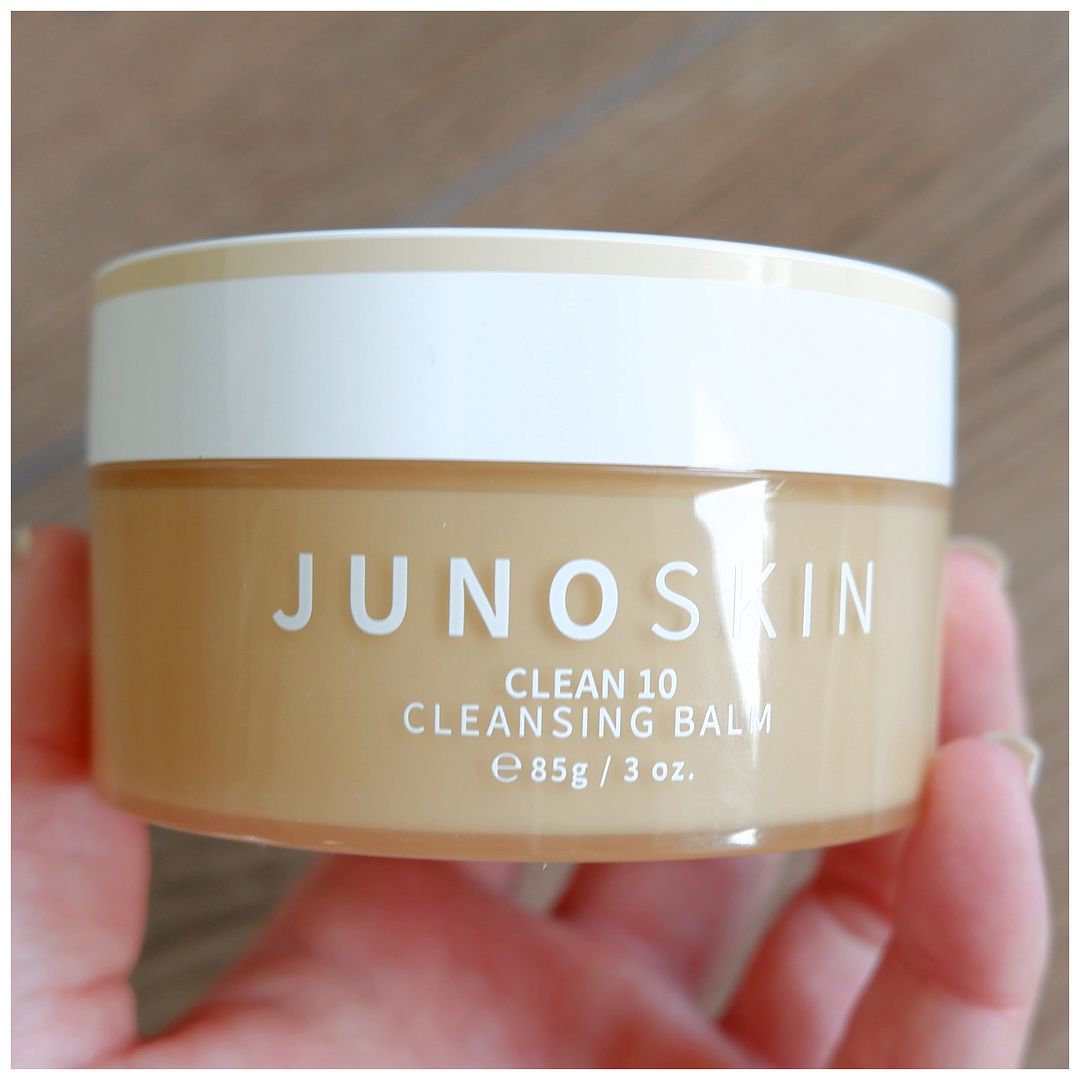 FLOATING IN DREAMS Reviews . Makeup . Fashion . everyday beauty made