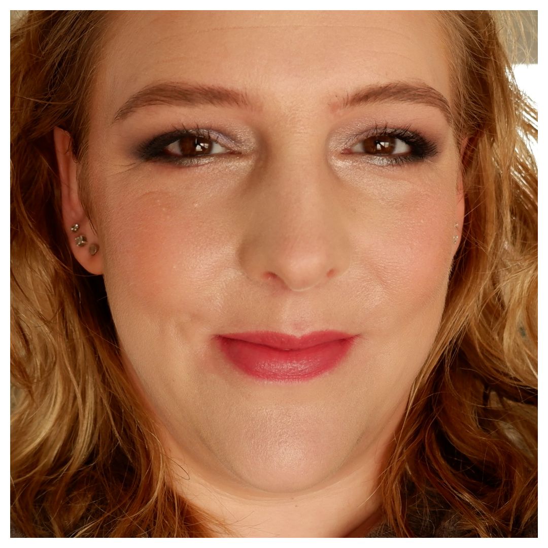 kiko milano instamoisture glow foundation swatch makeup look 1 rose drugstore application fair skin dry skin mature skin kiko milano instamoisture glow foundation swatch makeup look 1 rose drugstore application fair skin dry skin mature skin