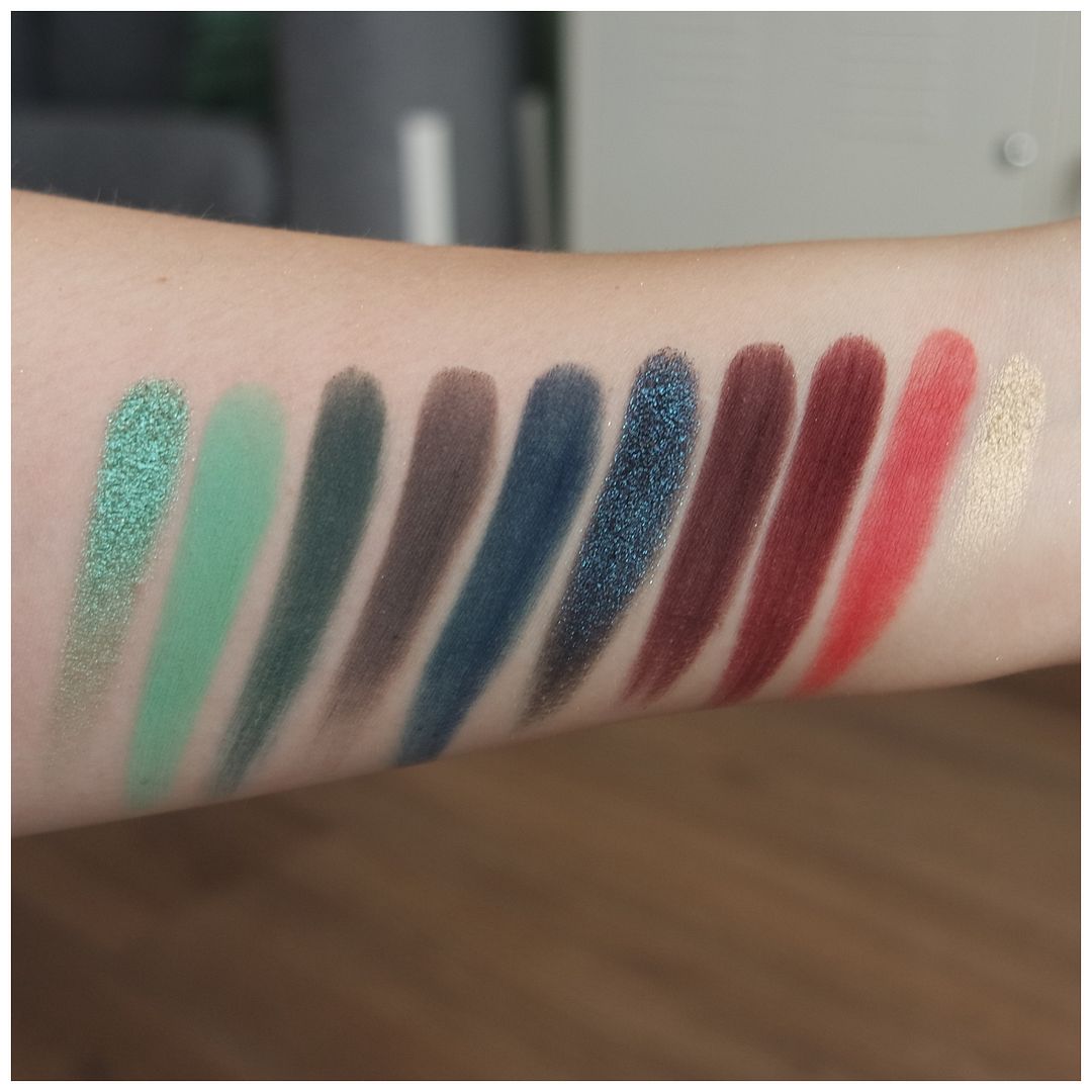 melt amor eterno muerte eyeshadow palette review swatch makeup look 2 looks 1 palette fair skin dry skin melt amor eterno muerte eyeshadow palette review swatch makeup look 2 looks 1 palette fair skin dry skin