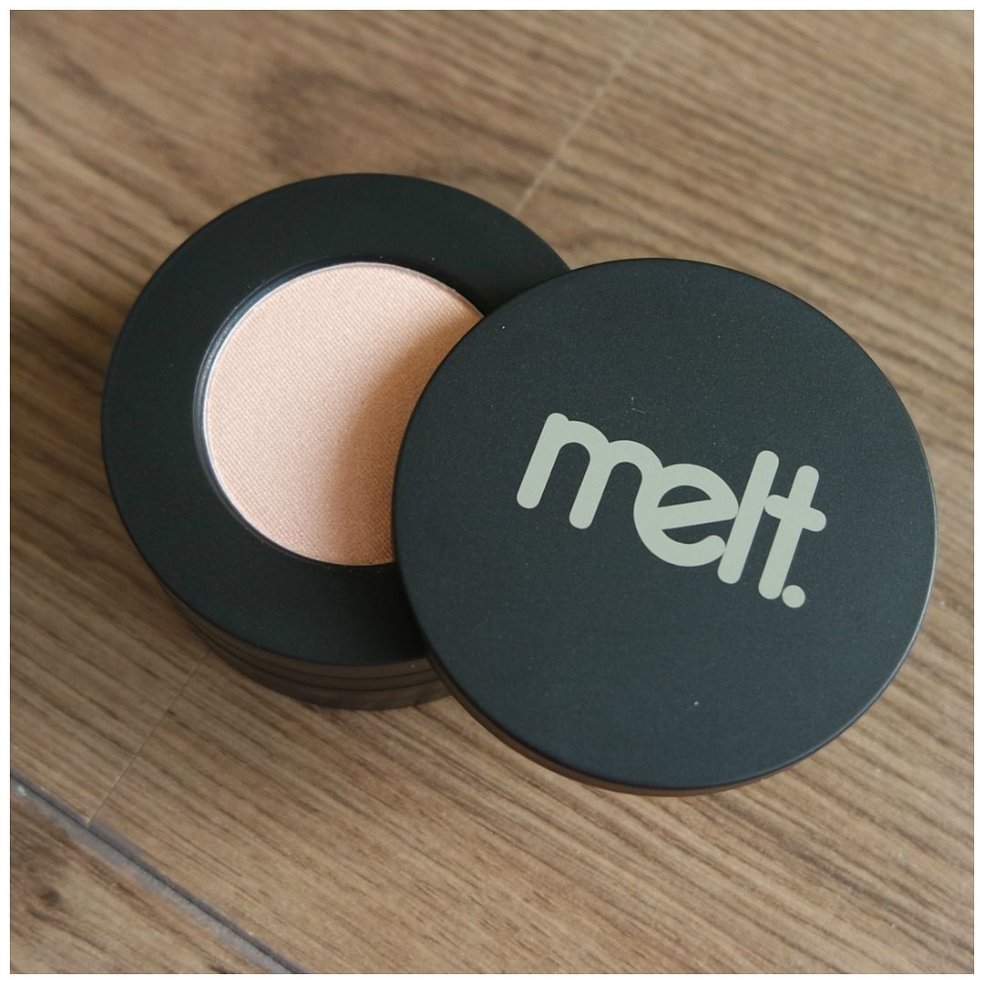 melt she's in parties stack eyeshadow palette review swatch make up look fair skin melt she's in parties stack eyeshadow palette review swatch make up look fair skin