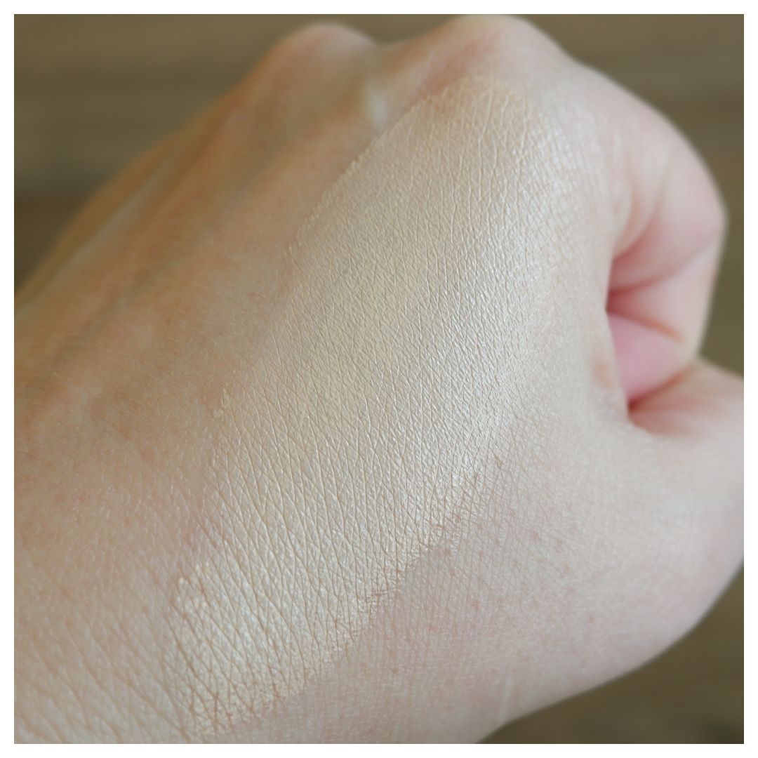 moonshot calmingfit cushion foundatin review swatch makeup look application k-beauty fair skin
