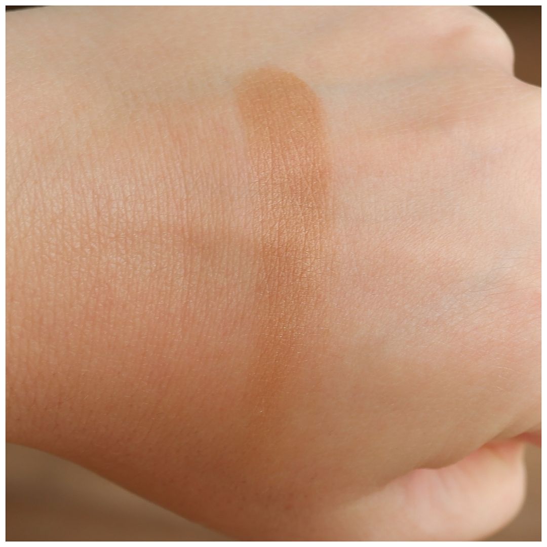 nabla skin glazing bronzing bronzer review swatch makeup look application ambra fair skin nabla skin glazing bronzing bronzer review swatch makeup look application ambra fair skin