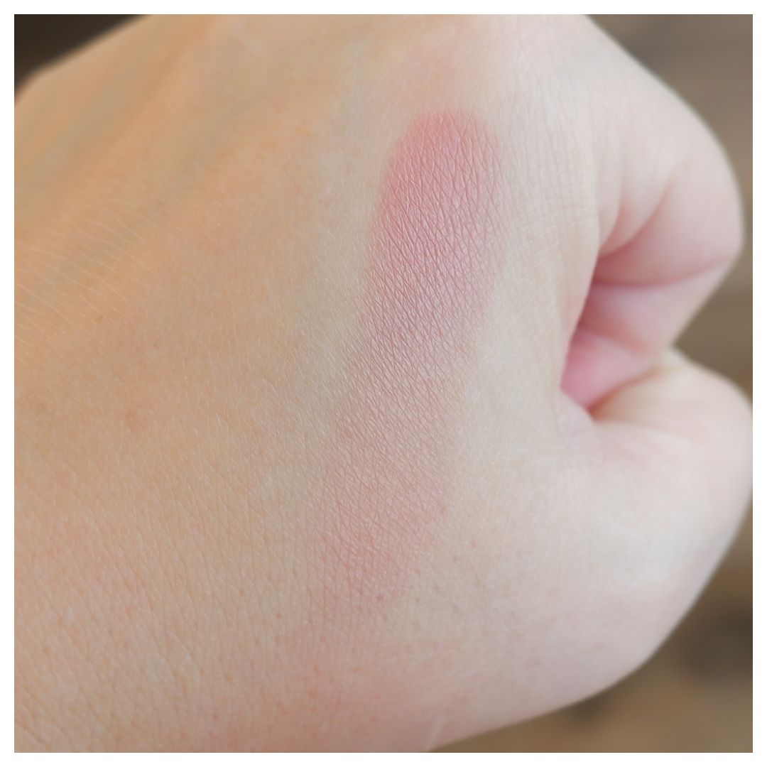 pat mcgratgh labs divine blush divine rose blush review swatch makeup look application fair skin luxury high end