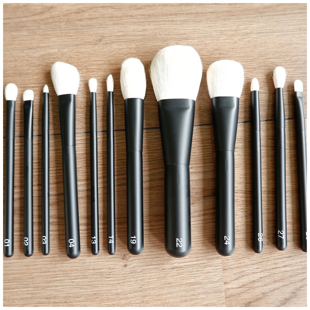 FLOATING IN DREAMS Reviews . Makeup . Fashion . everyday beauty made