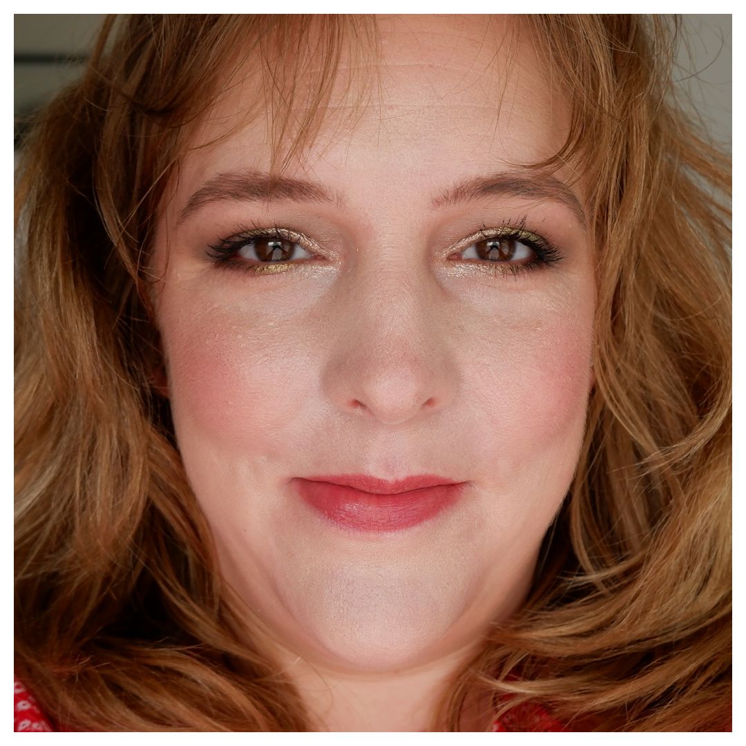 romand bare water cushion foundation review swatch makeup look application 02 pure 21 fair skin k-beauty