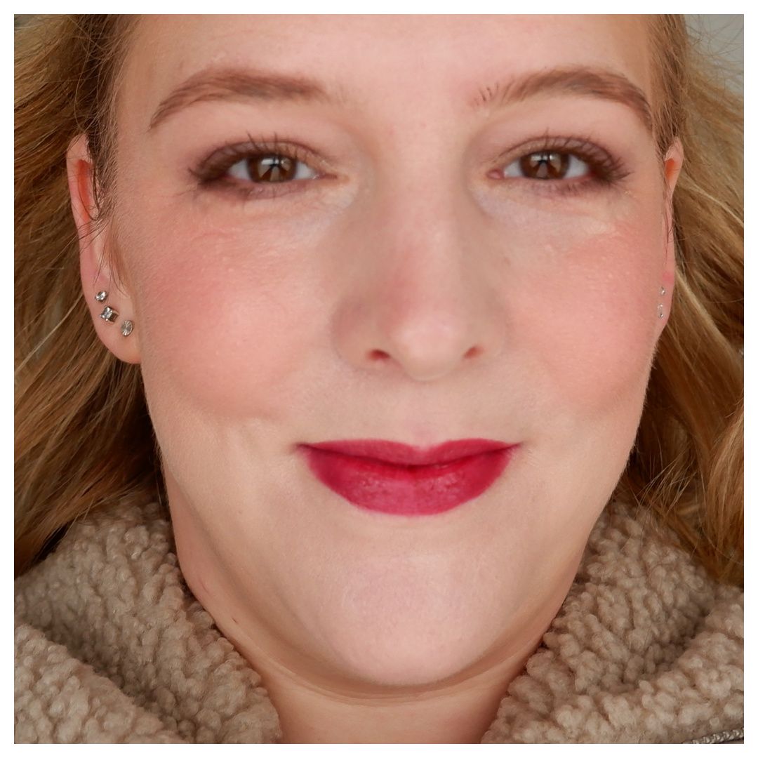 trinny trinny london eye 2 eye eyeshadow chalice mystery review swatch makeup look application fair skin mature skin trinny trinny london eye 2 eye eyeshadow chalice mystery review swatch makeup look application fair skin mature skin