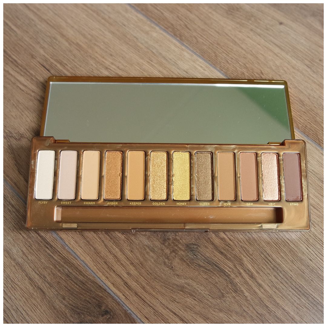 urban decay naked honey eyeshadow palette review swatch makeup look 3 looks 1 palette fair skin urban decay naked honey eyeshadow palette review swatch makeup look 3 looks 1 palette fair skin