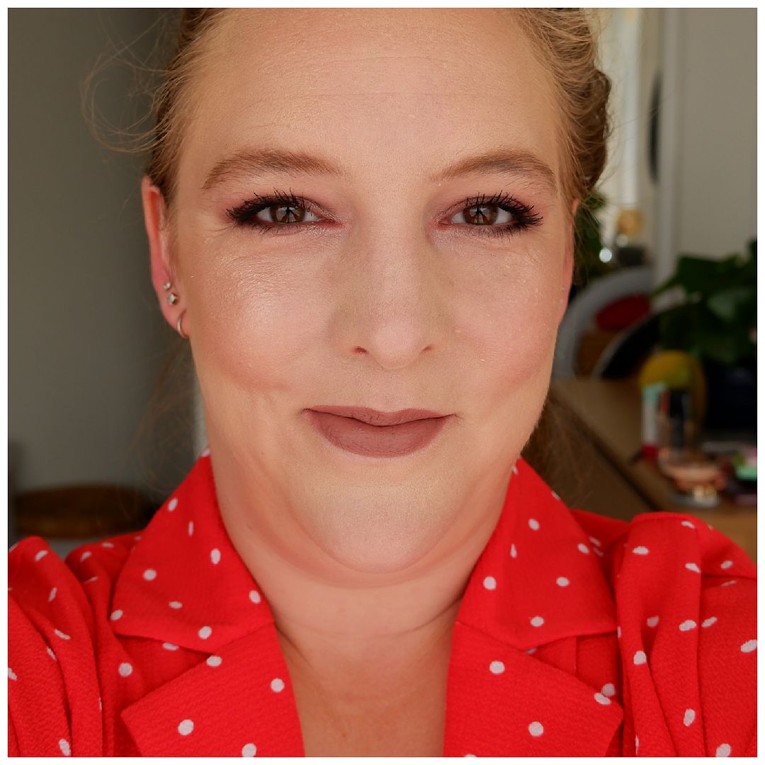 zoeva authentik skin concealer 010 absolute review swatch fair skin dry skin application makeup look zoeva authentik skin concealer 010 absolute review swatch fair skin dry skin application makeup look