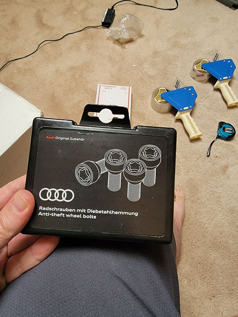 For Sale OEM Audi Wheel lock kit