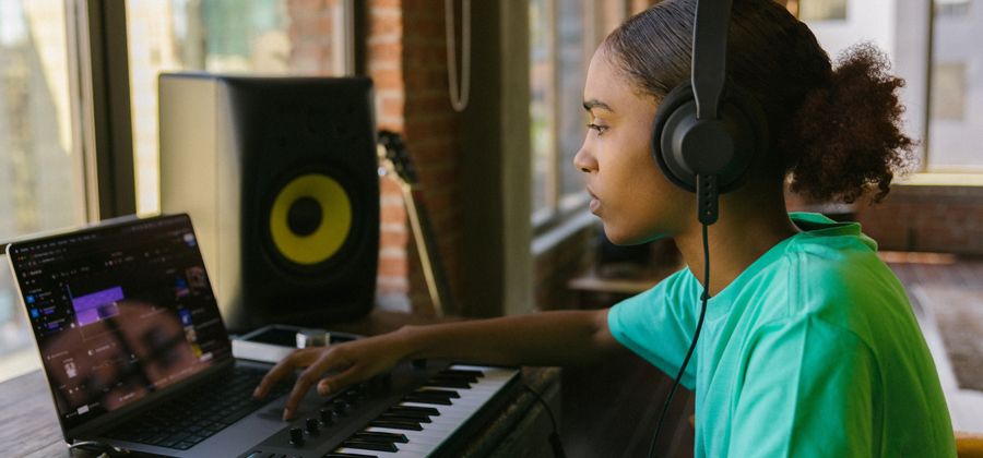 Best laptops for music production Best laptops for music production