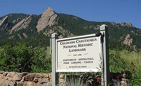 Flatirons_20with_20Chautauqua_20Historic_20District_20Sign_1e8d7274-9f3a-42a1-91fb-f977adf783ff.jpg