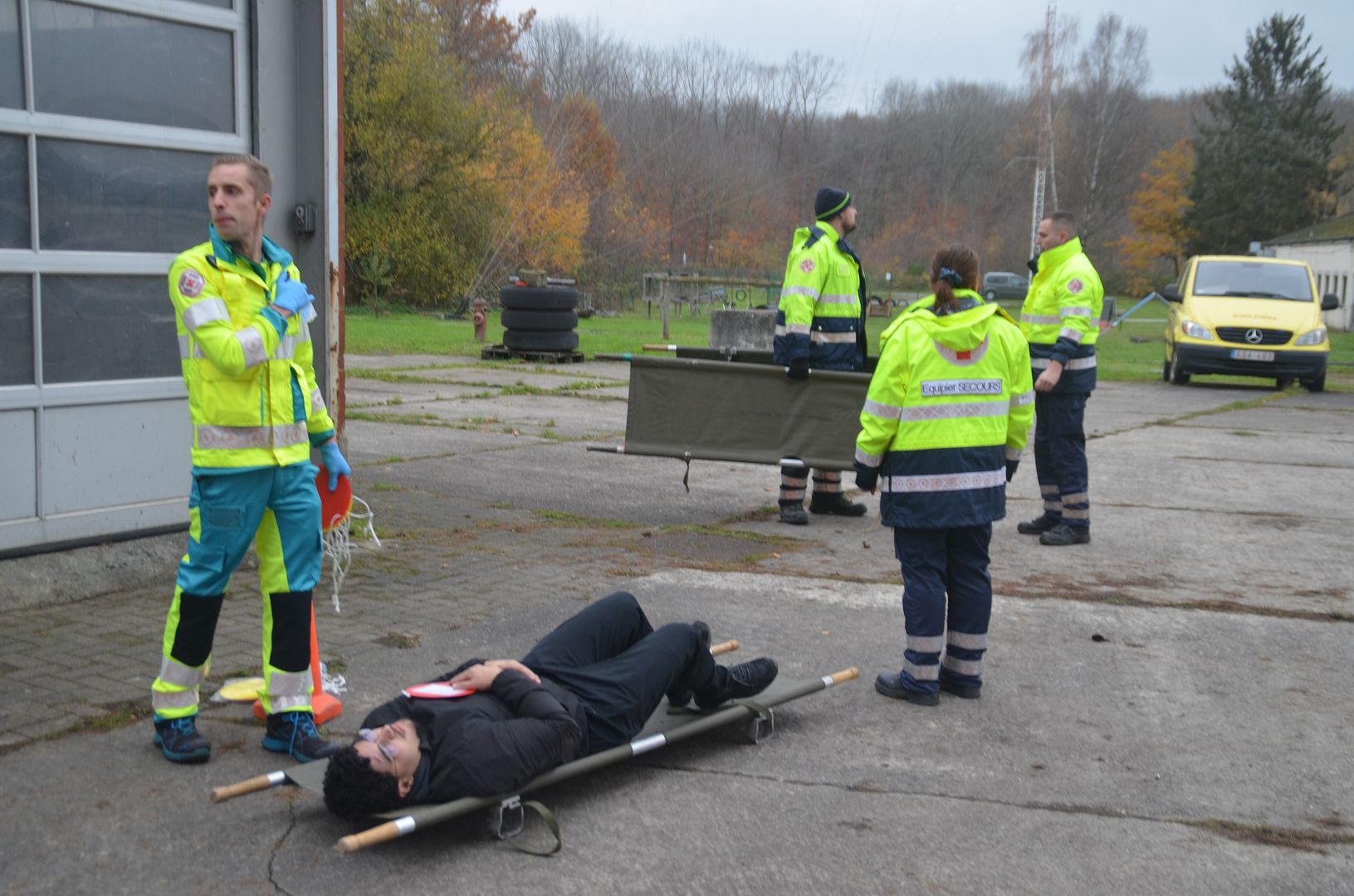 Ghlin : execice commun Police et Croix Rouge (1/12/2022 + photos) Xavier_(274)