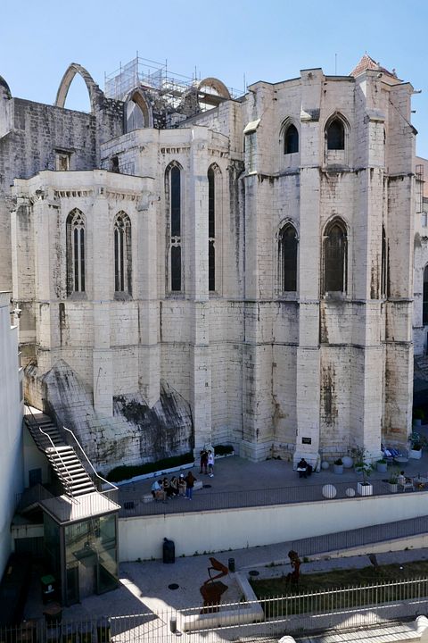 Zerstörte Kirche von Lissabon