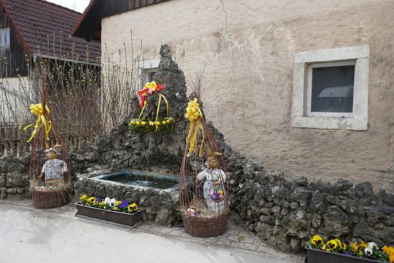 2021_0402Osterbrunnen0037