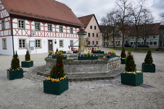 2021_0402Osterbrunnen0043