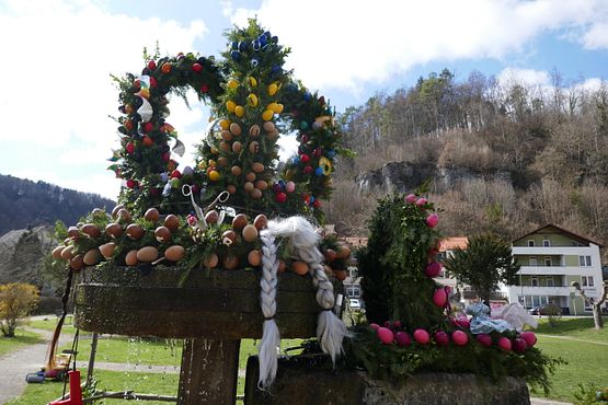 2021_0402Osterbrunnen0056