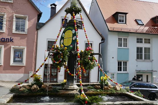 2021_0402Osterbrunnen0063